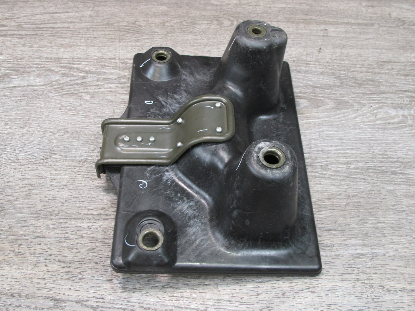 03-09 Nissan 350Z Z33 Battery Tray Mount Bracket Support OEM