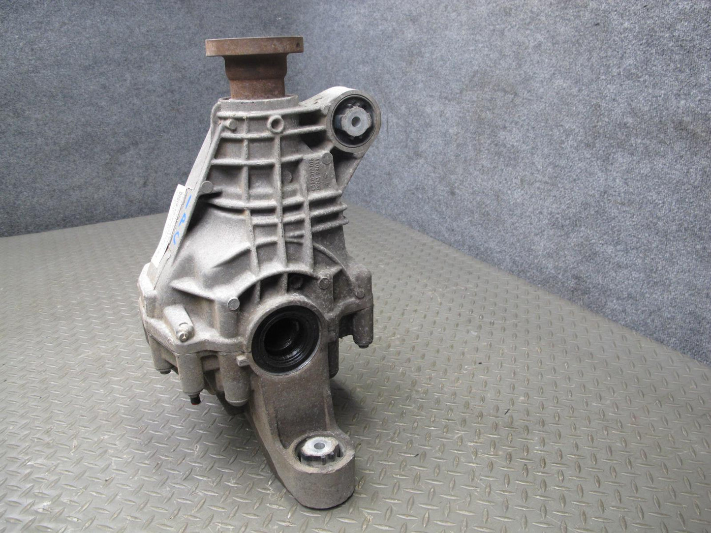 2008-2010 Porsche Cayenne 957 GTS Rear Differential Gear Carrier 4.1 Ratio Assy