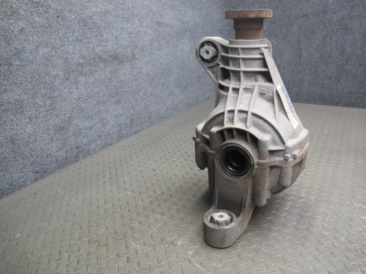 2008-2010 Porsche Cayenne 957 GTS Rear Differential Gear Carrier 4.1 Ratio Assy