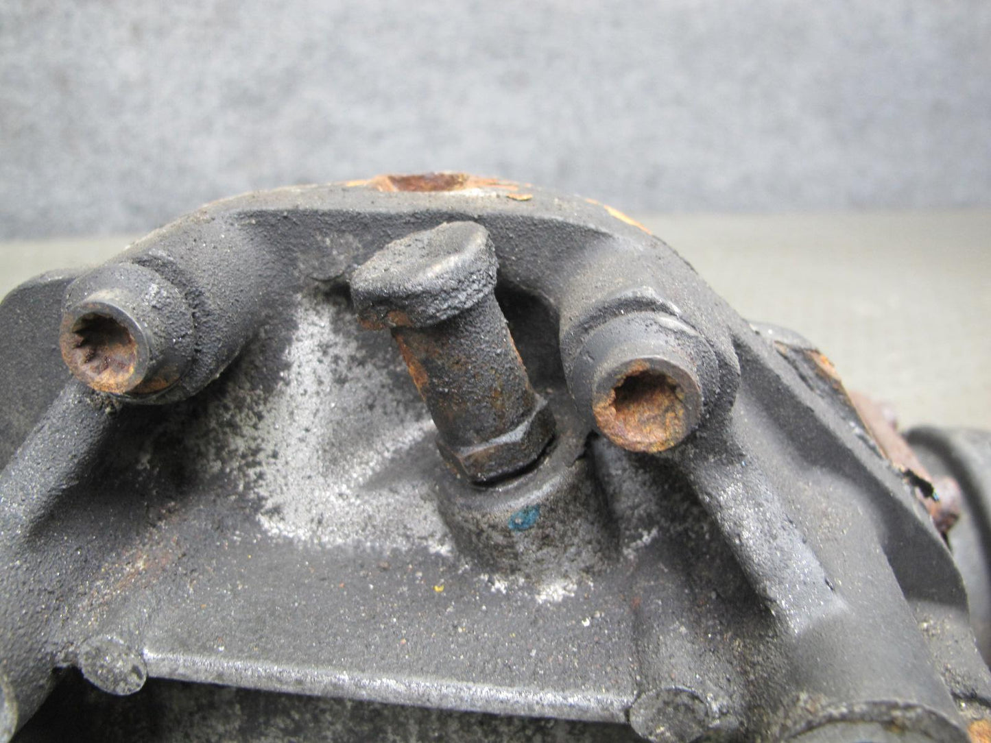 96-99 Mercedes W140 S500 Rear Axle Differential Carrier 2.65 Ratio OEM