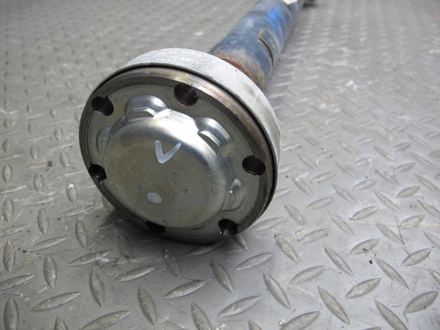 08-10 Porsche Cayenne 957 Automatic Transmission Front Drive Shaft 7L0521101D