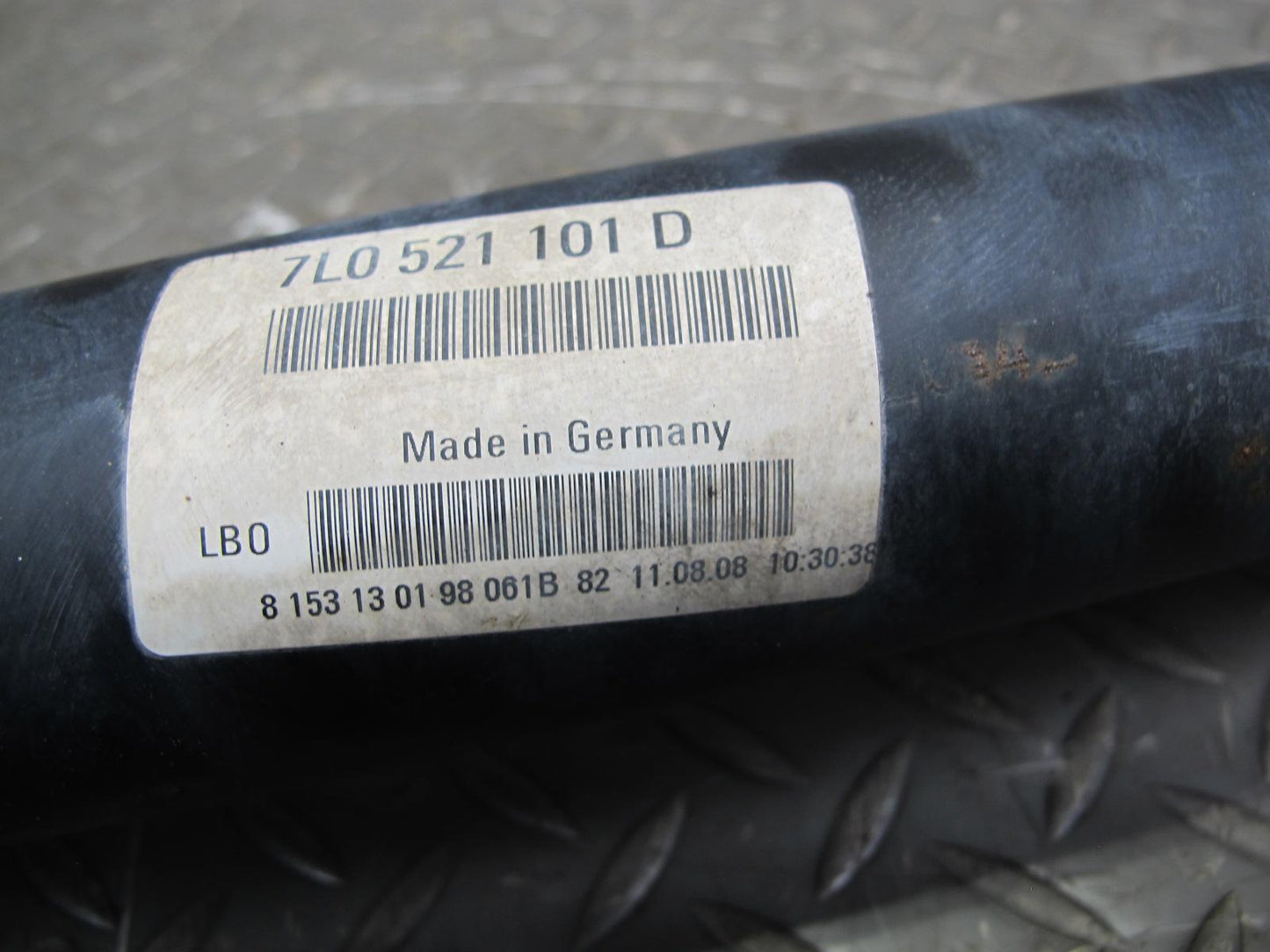 08-10 Porsche Cayenne 957 Automatic Transmission Front Drive Shaft 7L0521101D