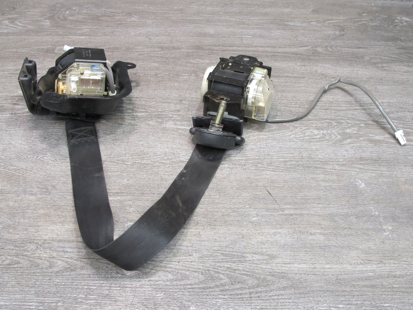 90-93 NISSAN 300ZX Z32 2+2 FRONT LEFT DRIVER SIDE SEATBELT RETRACTOR OEM