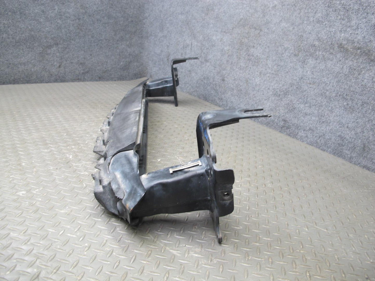 2003-2010 Porsche Cayenne 957 Ront Bumper Reinforcement Impact Crash Bar