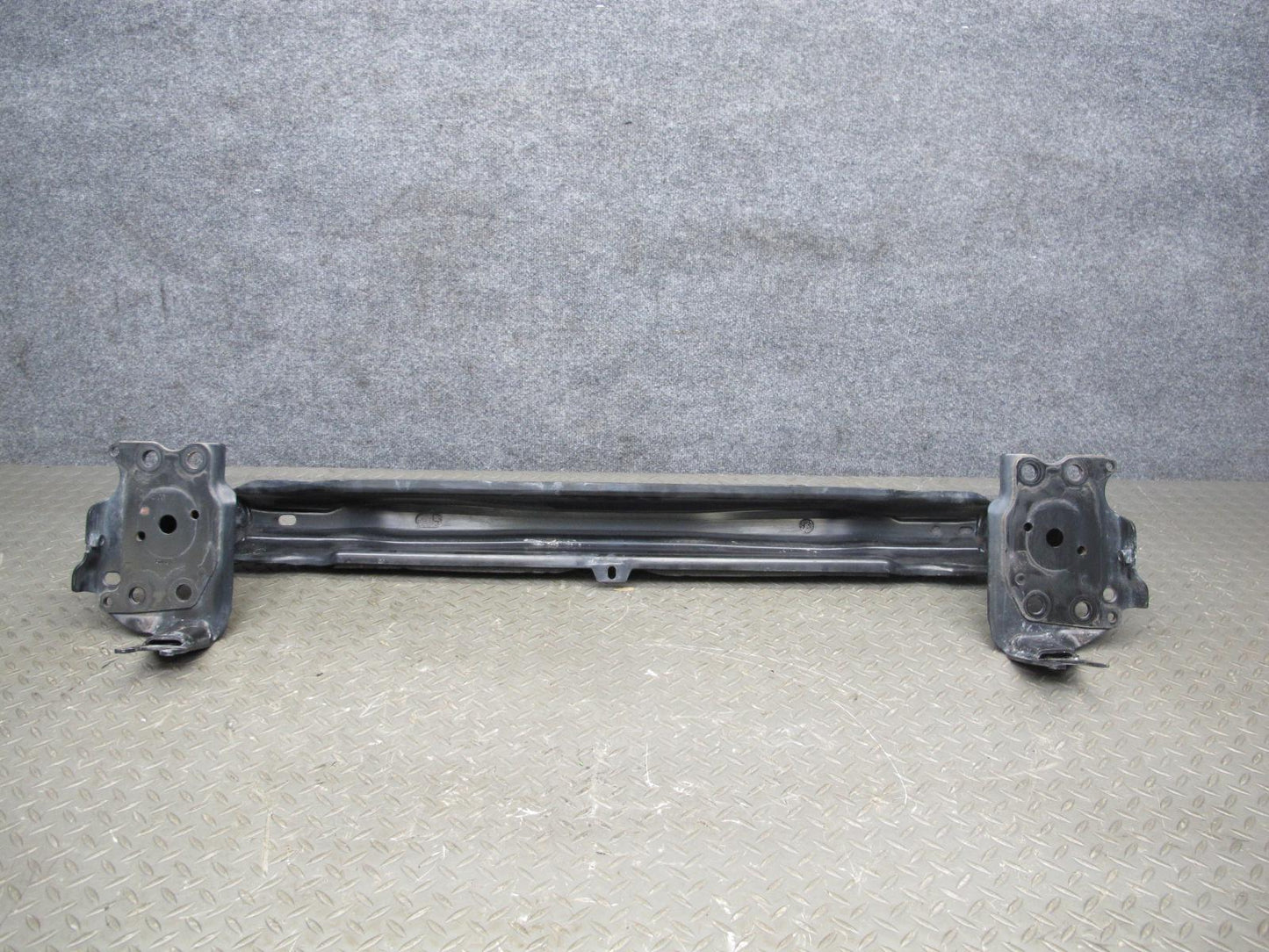 2003-2010 Porsche Cayenne 957 Ront Bumper Reinforcement Impact Crash Bar