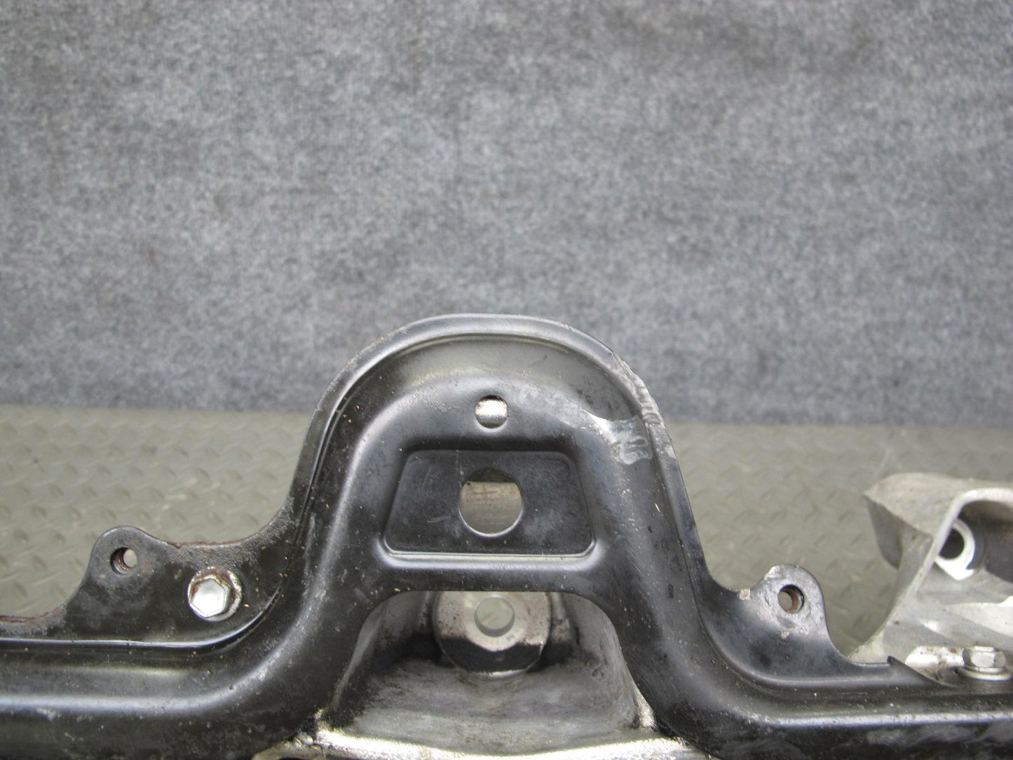 92-00 Lexus UZZ30L SC400 SC300 Front Engine Subframe Crossmember Carrier OEM
