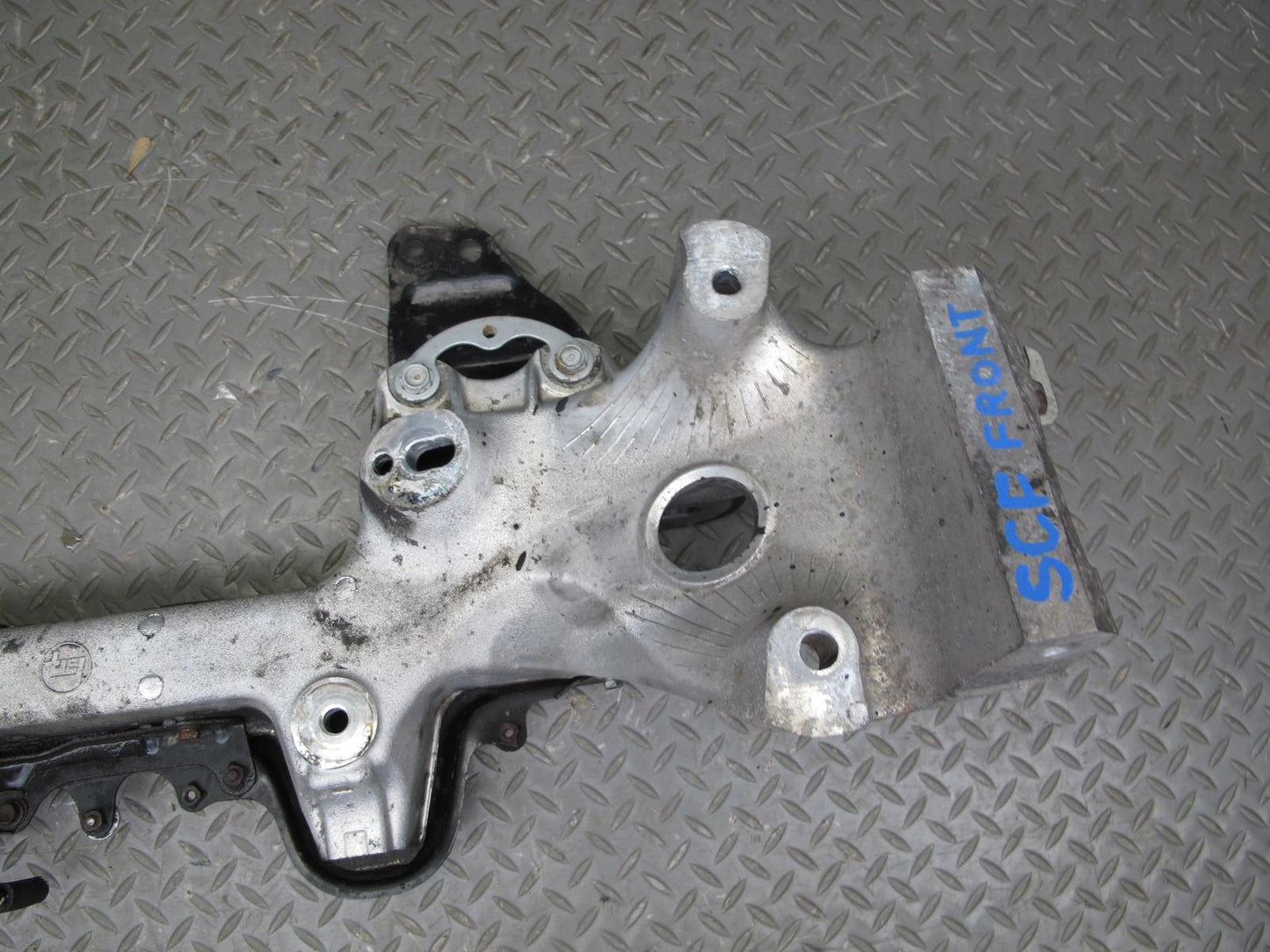 92-00 Lexus UZZ30L SC400 SC300 Front Engine Subframe Crossmember Carrier OEM