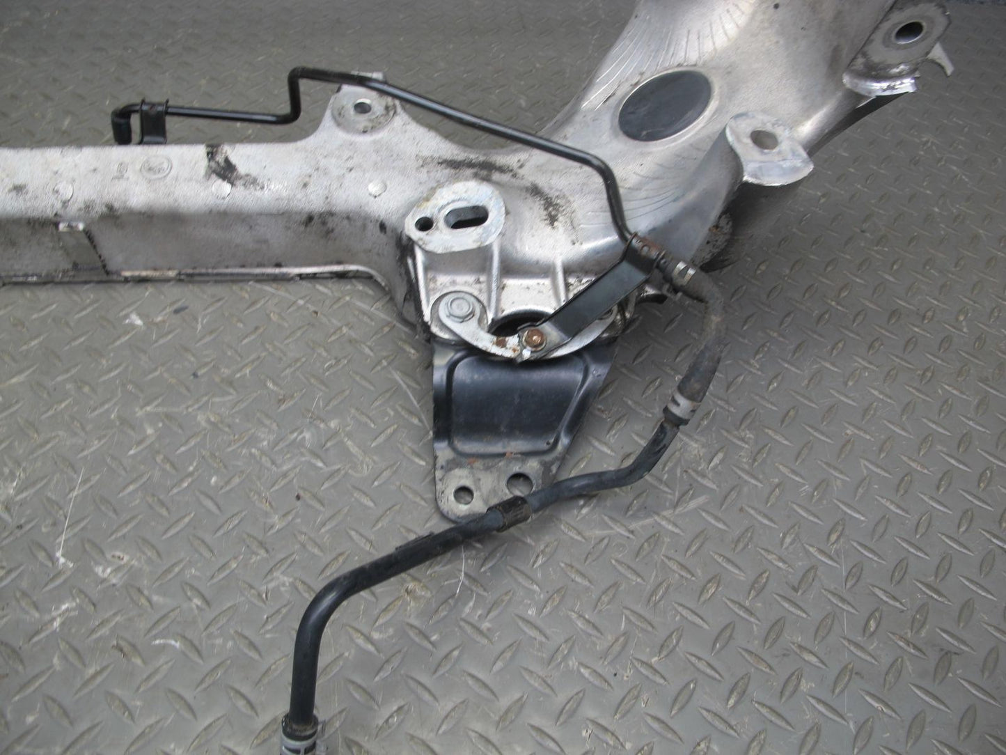 92-00 Lexus UZZ30L SC400 SC300 Front Engine Subframe Crossmember Carrier OEM