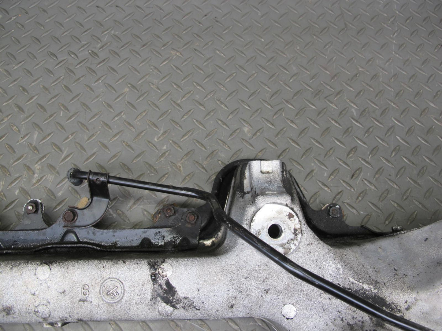 92-00 Lexus UZZ30L SC400 SC300 Front Engine Subframe Crossmember Carrier OEM