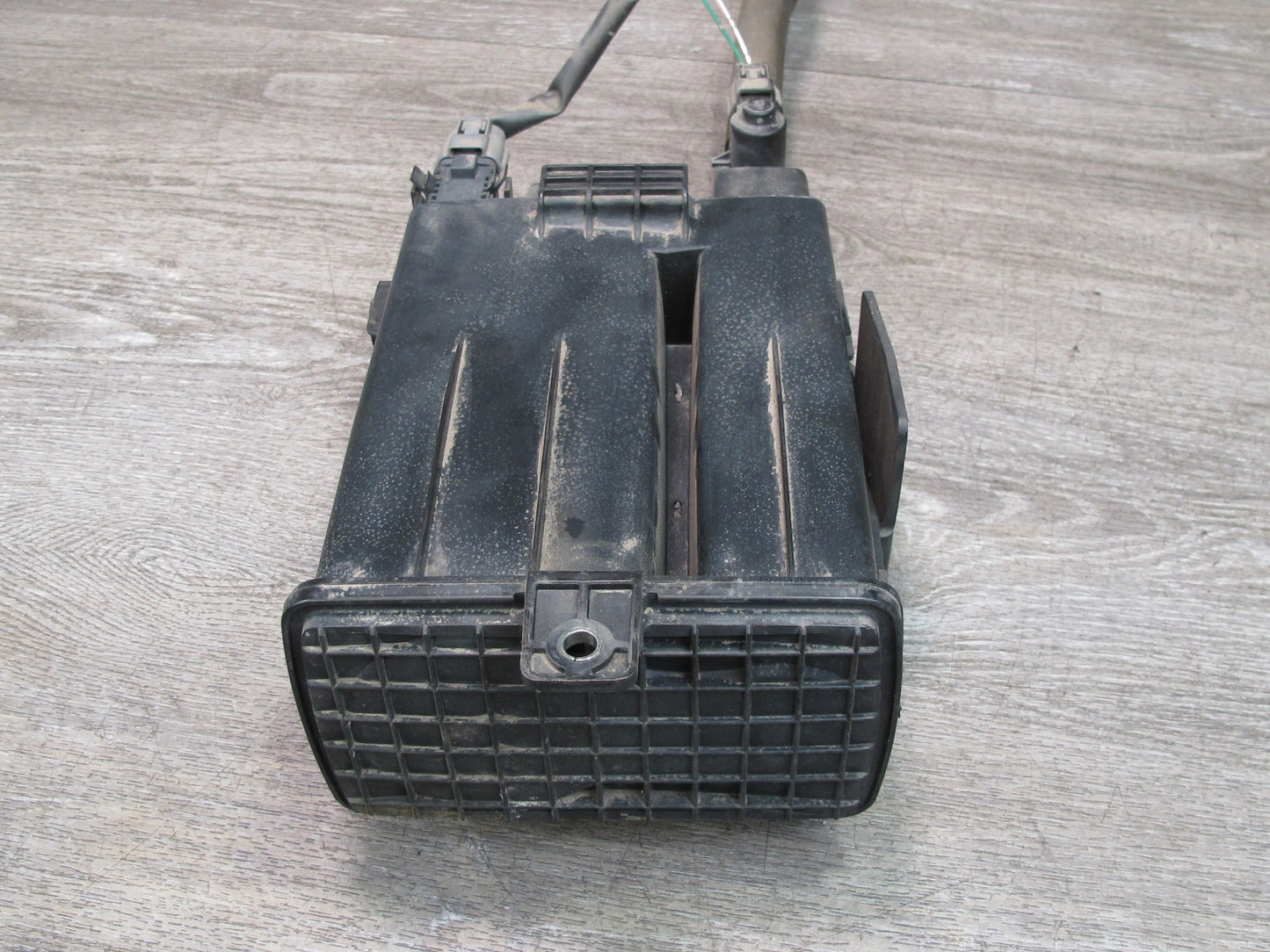 03-09 Nissan 350Z Z33 Fuel Evap Vapor Charcoal Canister OEM
