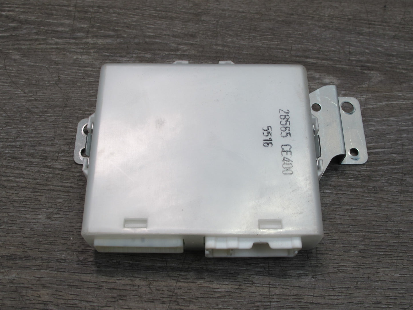 04-05 Nissan 350Z Z33 Convertible Right Passenger Power Seat Control Module OEM