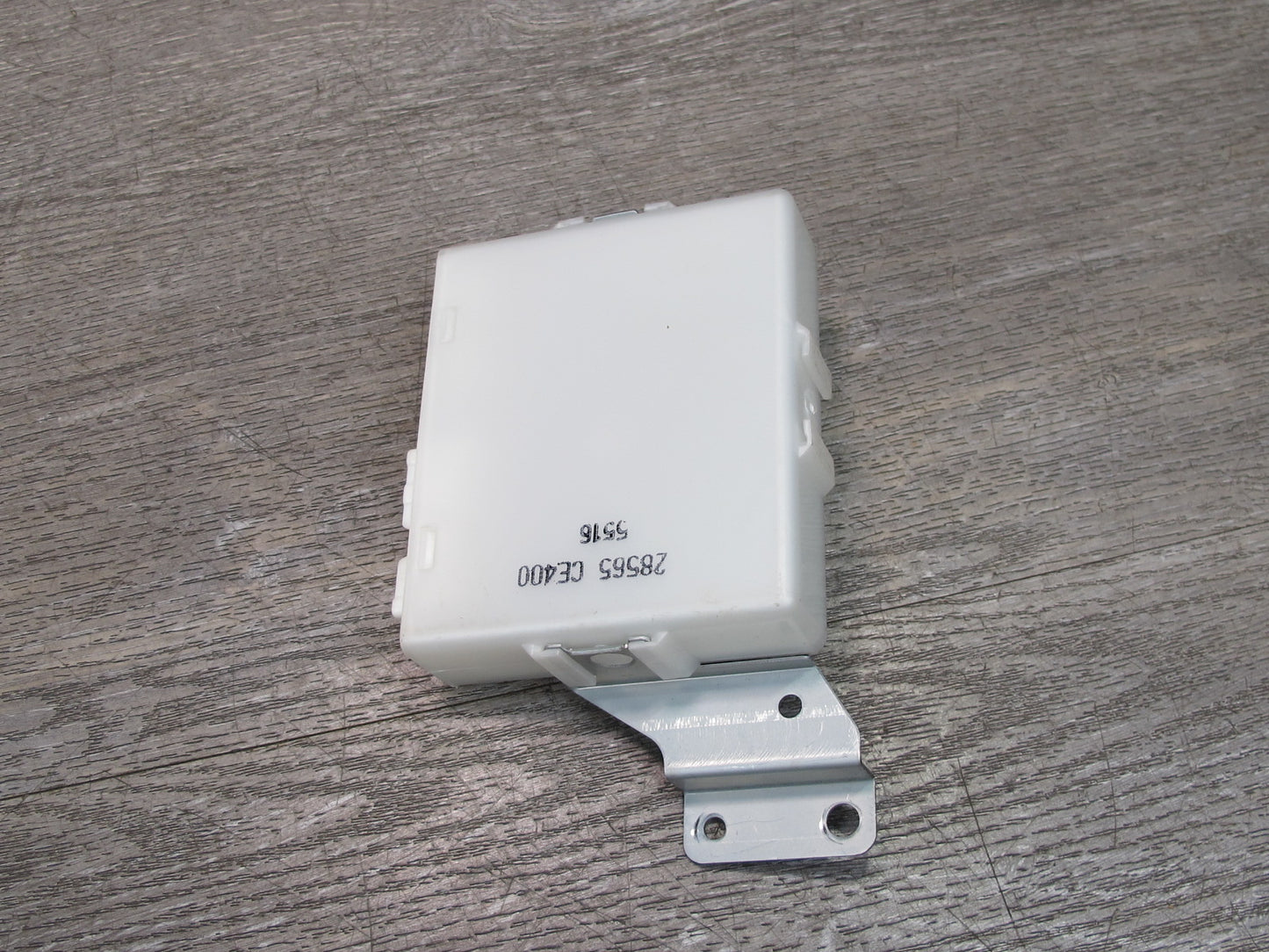 04-05 Nissan 350Z Z33 Convertible Right Passenger Power Seat Control Module OEM