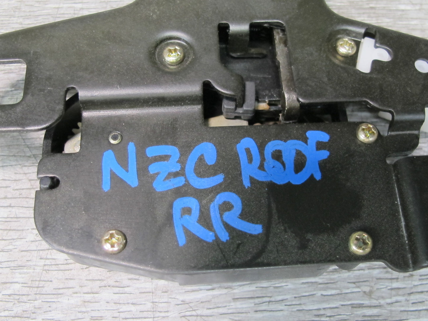 04-06 Nissan 350Z Z33 Convertible Left & Right Tonneau Lid Cover Lock Latch OEM