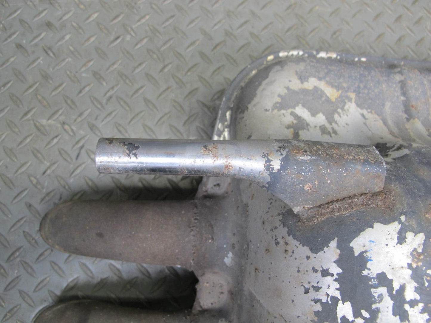 94-99 Mercedes W140 S500 Rear Exhaust Muffler 1404910801 OEM