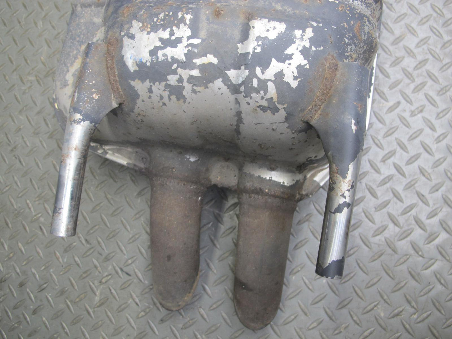 94-99 Mercedes W140 S500 Rear Exhaust Muffler 1404910801 OEM