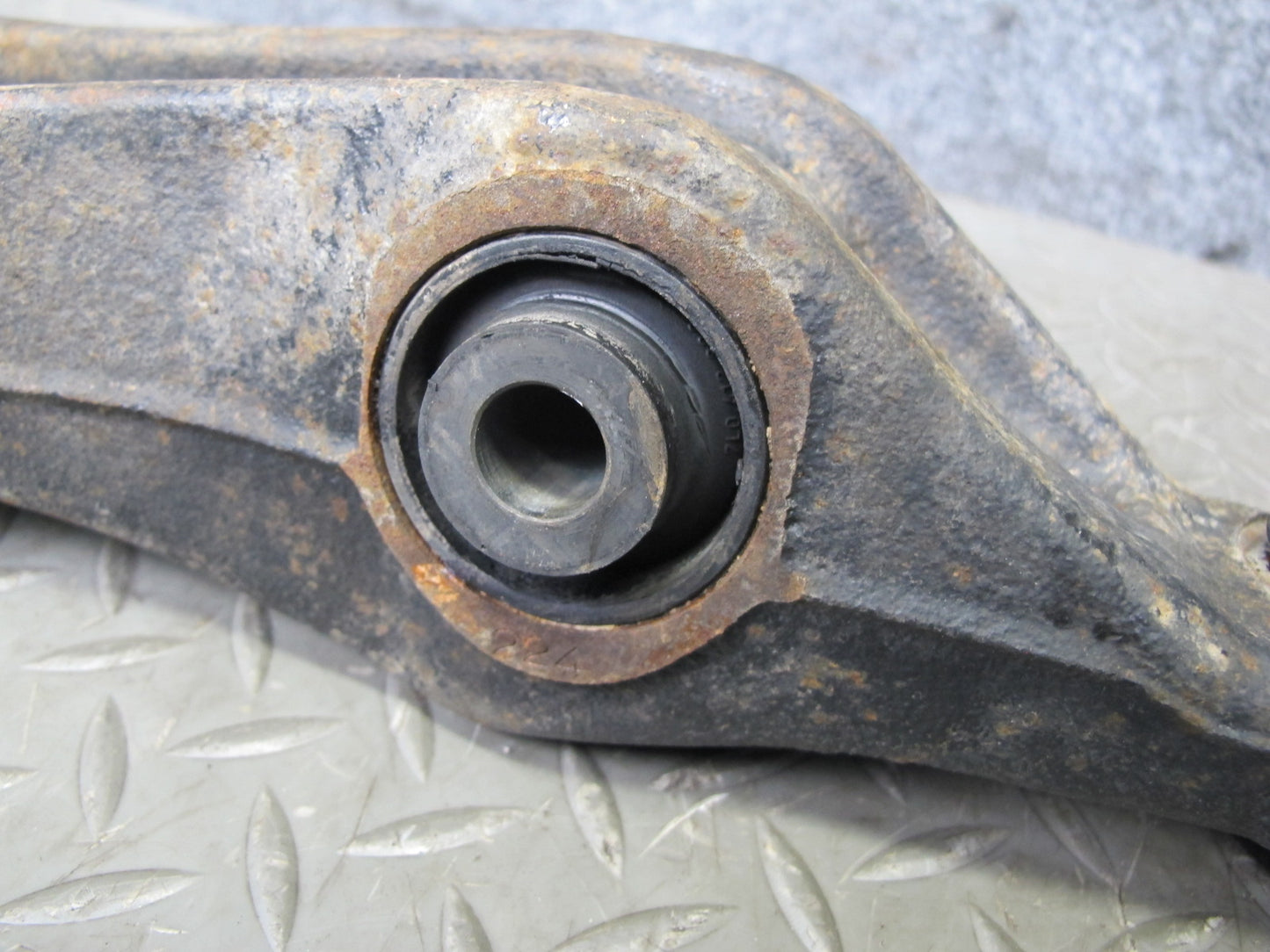 2008-2010 Porsche Cayenne 957 Front Suspension Left Side Lower Control Arm