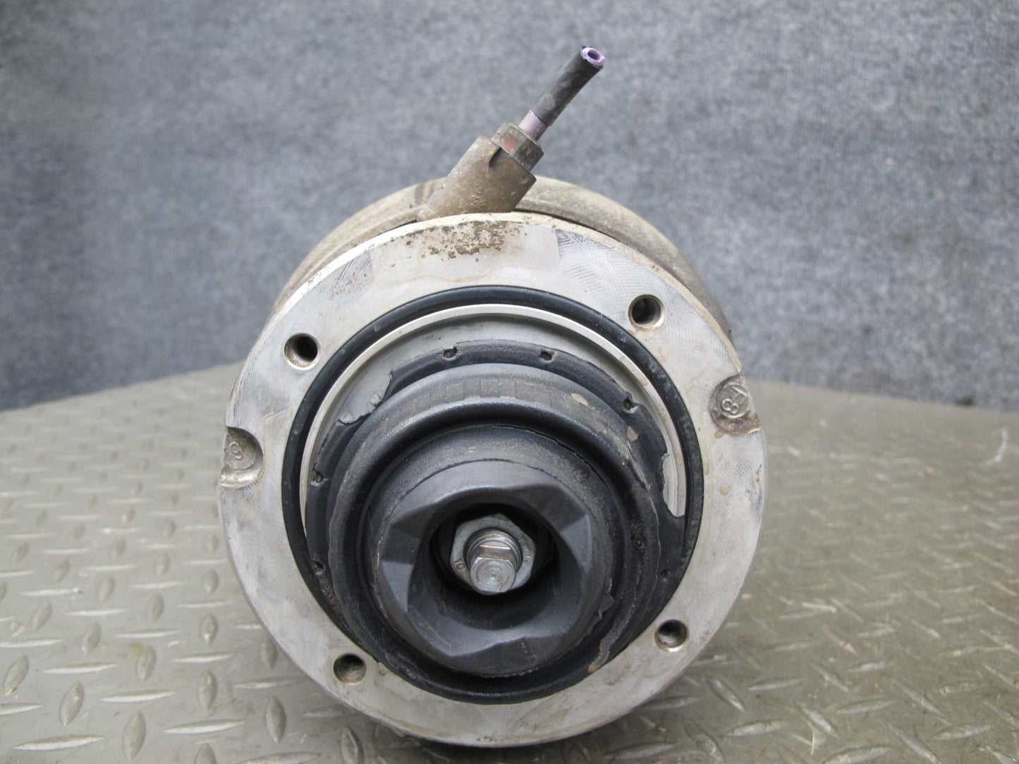 2008-2010 Porsche Cayenne 957 GTS Front Left Side Air Ride Shock Strut Absorber