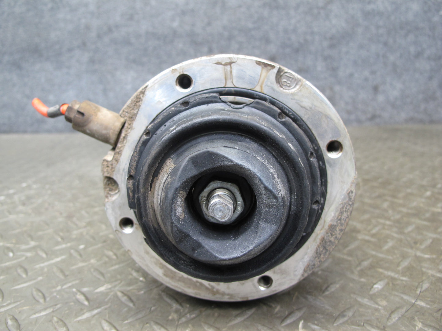 2008-2010 Porsche Cayenne 957 GTS Rear Left Side Air Ride Shock Strut Absorber