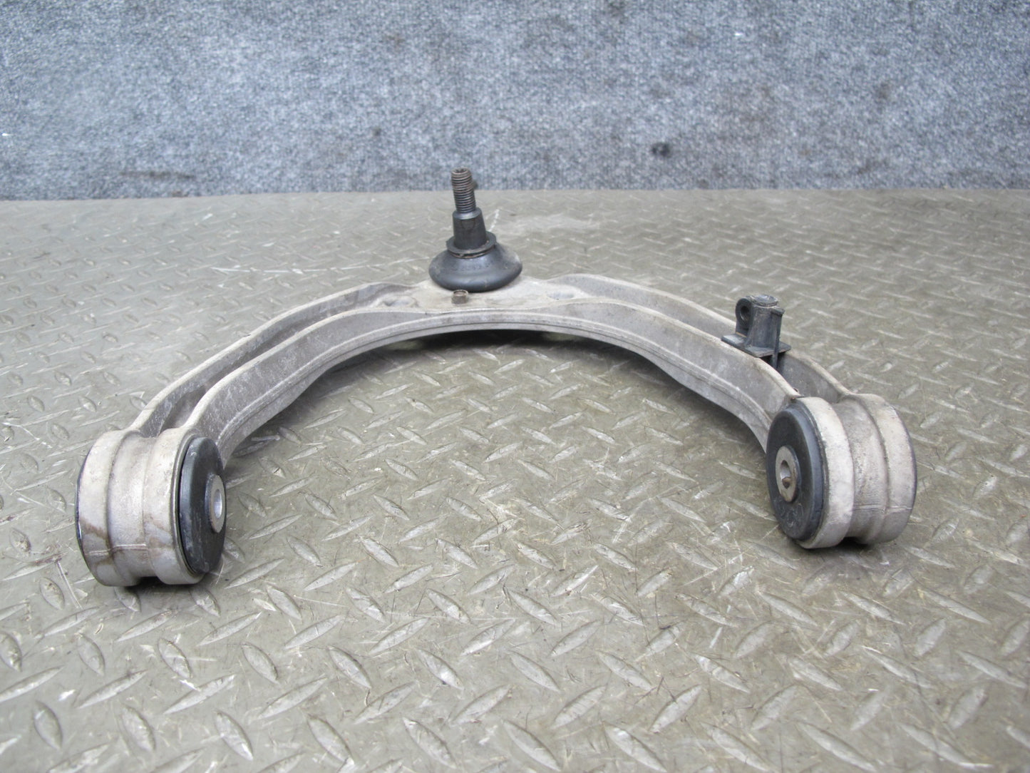 2003-2010 Porsche Cayenne 957 Front Suspension Left Side Upper Control Arm
