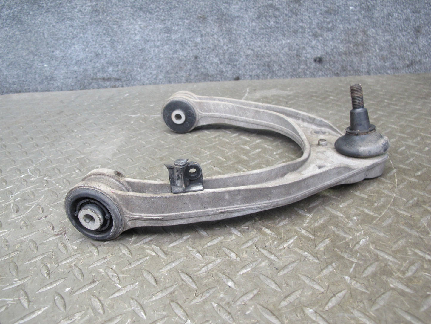 2003-2010 Porsche Cayenne 957 Front Suspension Left Side Upper Control Arm