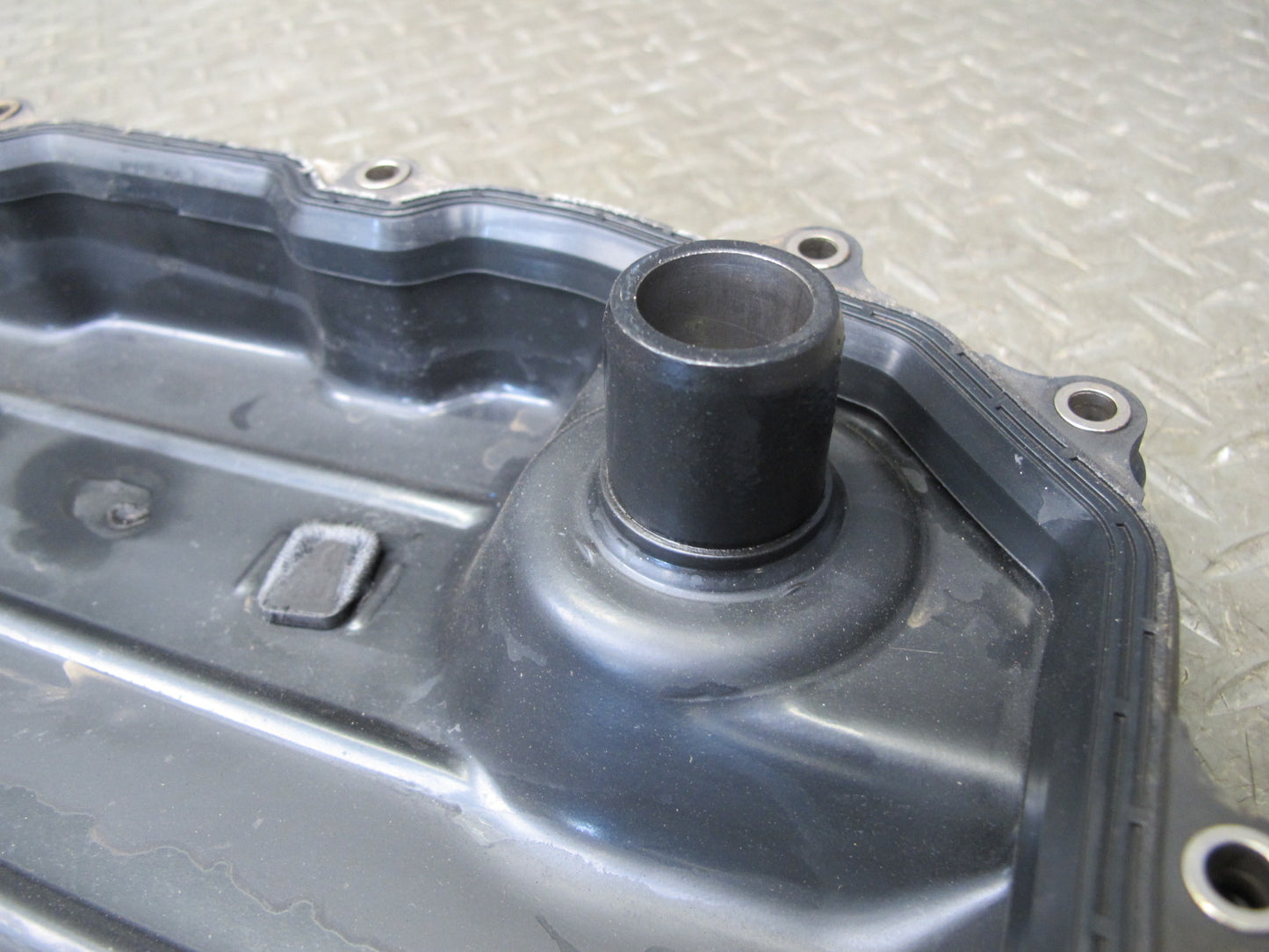 2003-2010 Porsche Cayenne 957 A48.02 Automatic Transmission Oil Pan 09D321361A