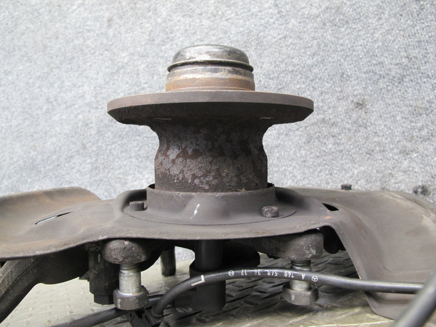 94-99 Mercedes W140 RWD Front Left Spindle Knuckle Wheel Hub Bearing OEM