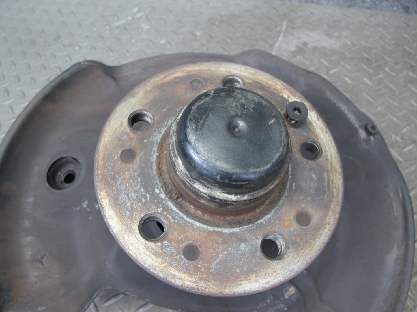 94-99 Mercedes W140 RWD Front Left Spindle Knuckle Wheel Hub Bearing OEM