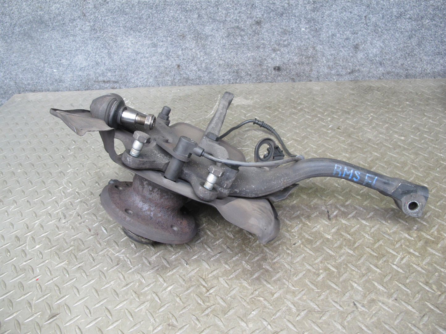 94-99 Mercedes W140 RWD Front Left Spindle Knuckle Wheel Hub Bearing OEM