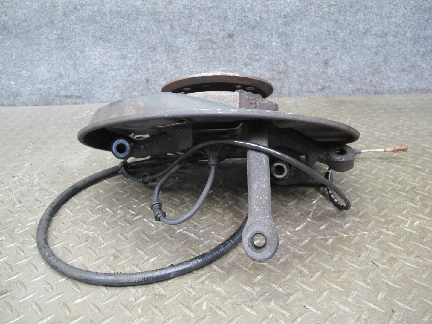 94-99 Mercedes W140 Rear Left Spindle Knuckle Wheel Hub Bearing OEM