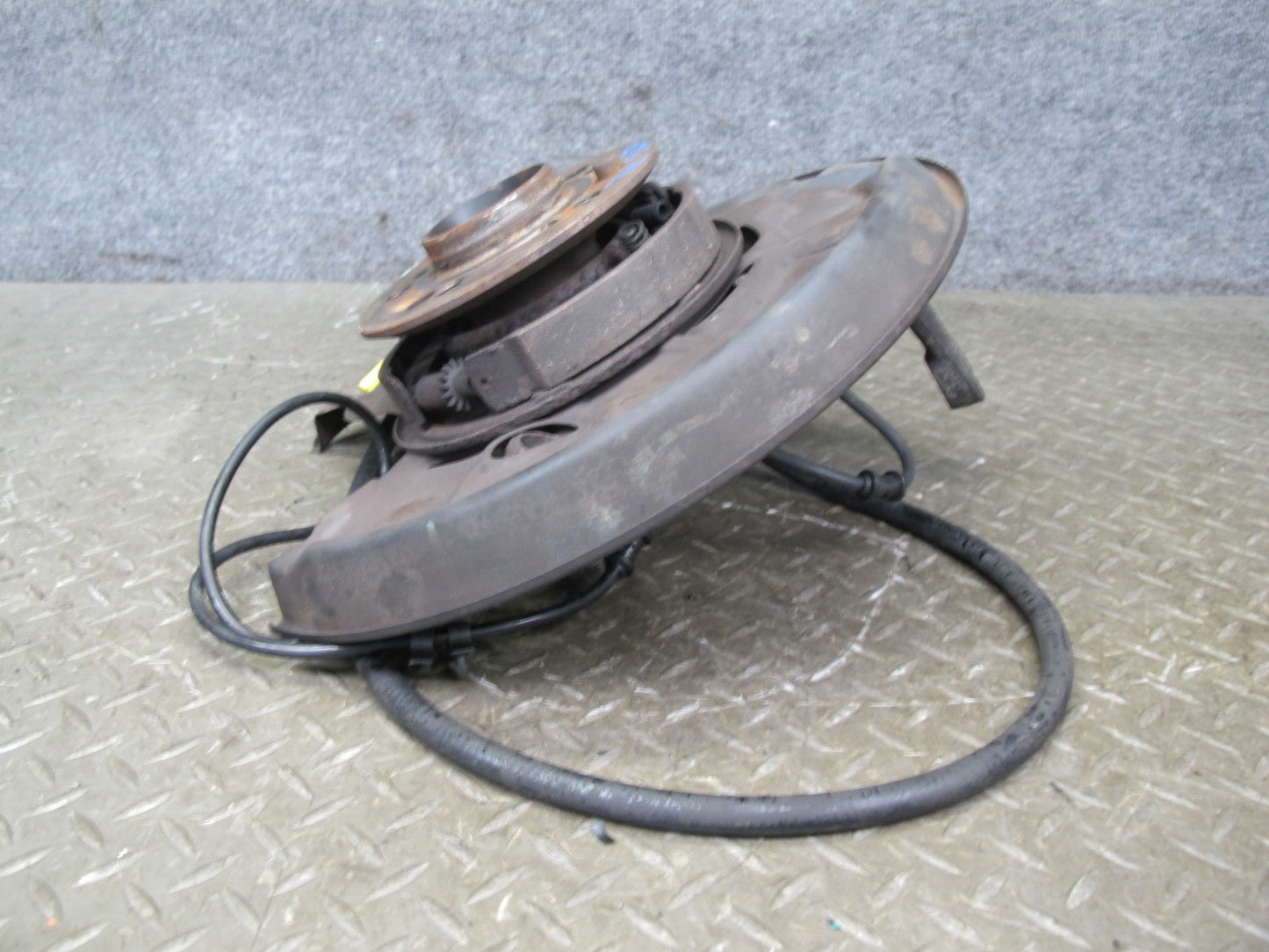 94-99 Mercedes W140 Rear Left Spindle Knuckle Wheel Hub Bearing OEM