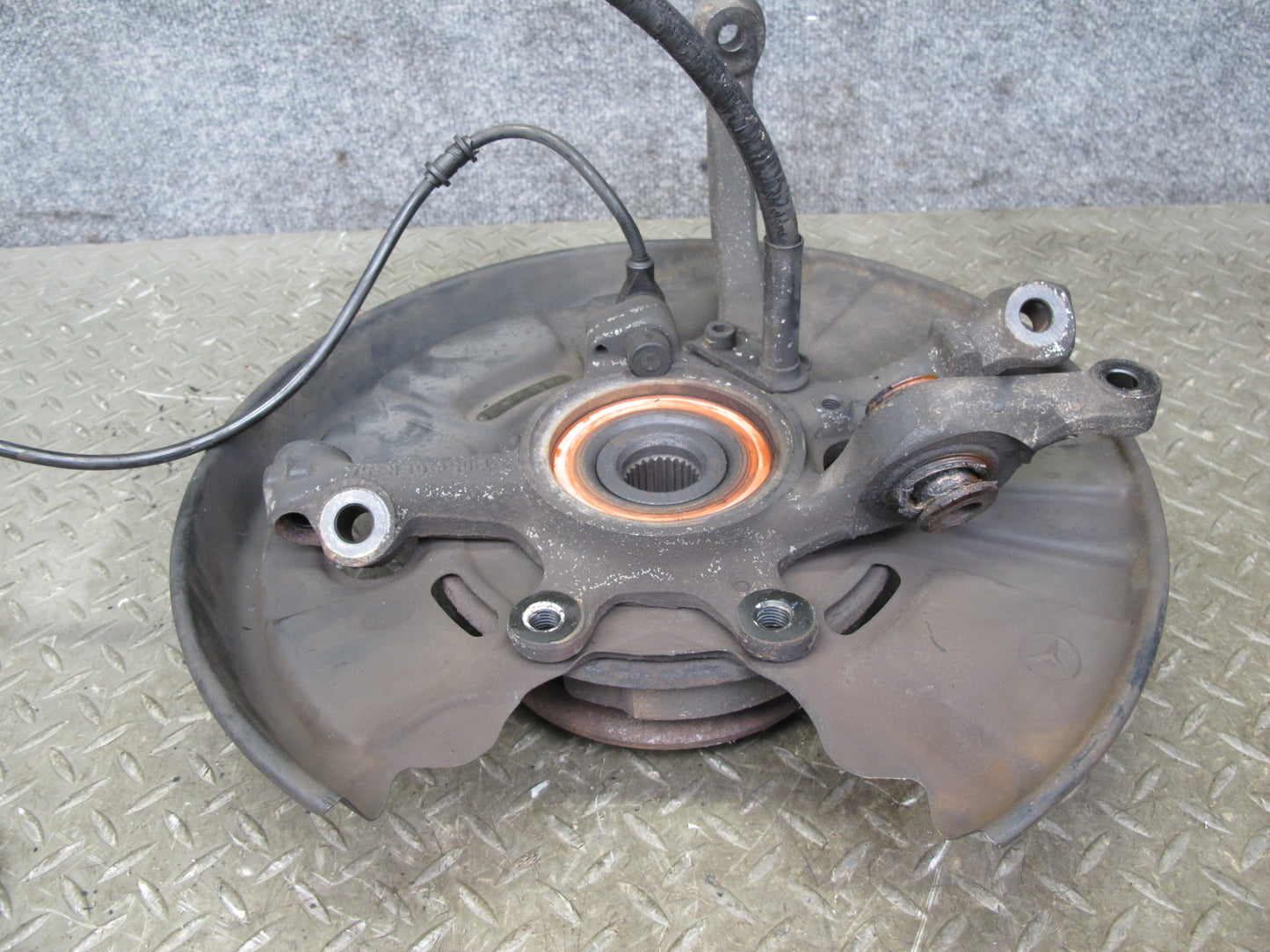 94-99 Mercedes W140 Rear Left Spindle Knuckle Wheel Hub Bearing OEM