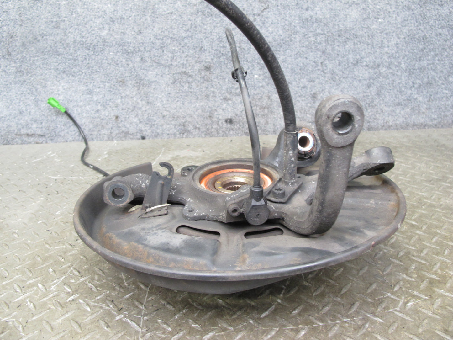 94-99 Mercedes W140 Rear Right Spindle Knuckle Wheel Hub Bearing OEM