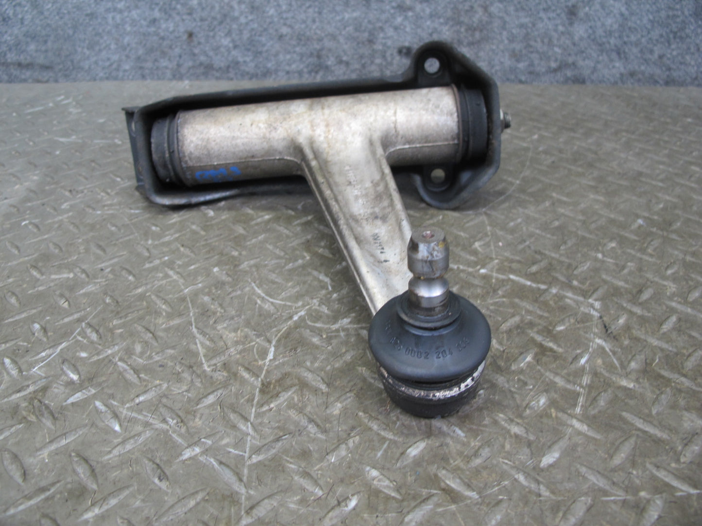 94-99 Mercedes W140 Set of 2 Front Left & Right Upper Control Arm OEM