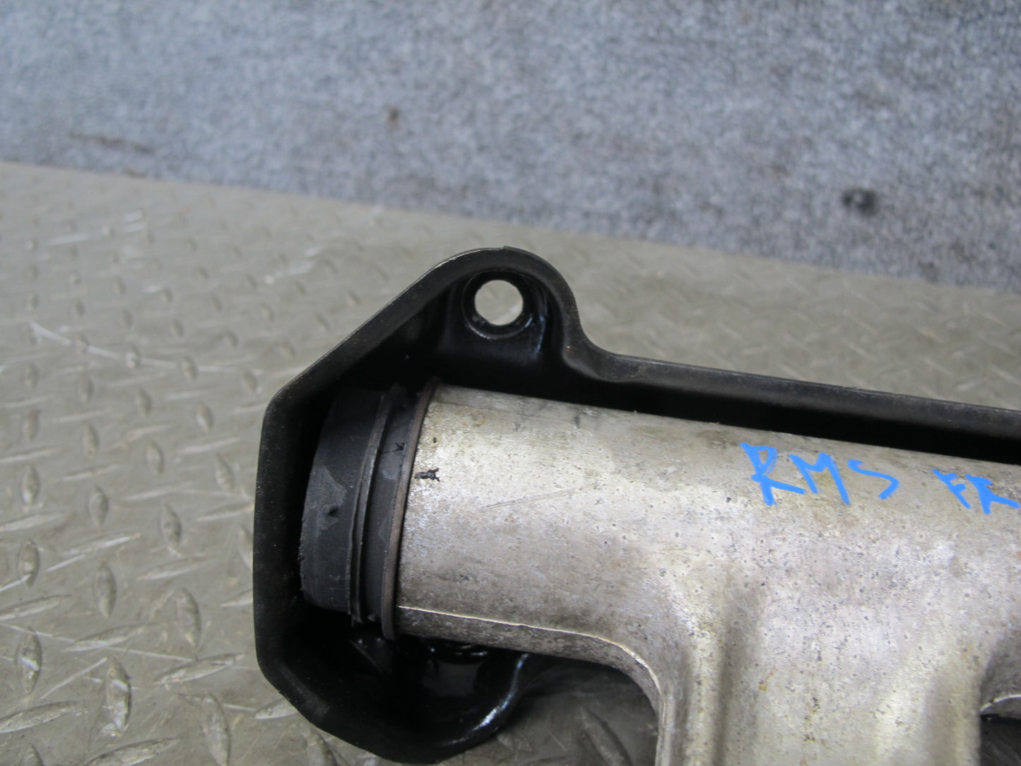 94-99 Mercedes W140 Set of 2 Front Left & Right Upper Control Arm OEM