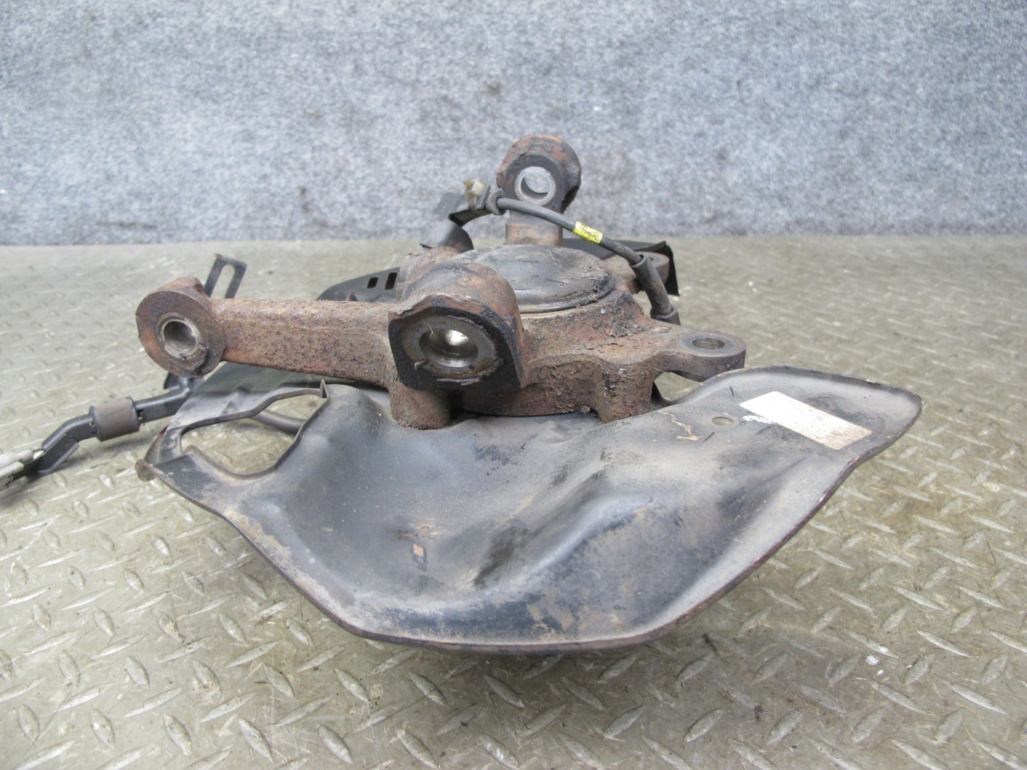 92-00 Lexus UZZ30L SC300 SC400 RWD Front Right Spindle Knuckle Wheel Hub OEM