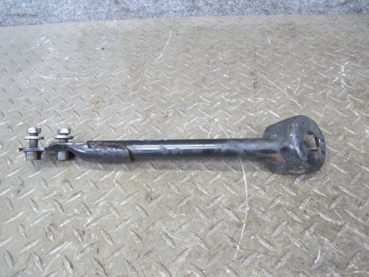92-00 Lexus UZZ30L SC300 SC400 Set of 2 Front Suspension Link Rod Bar OEM