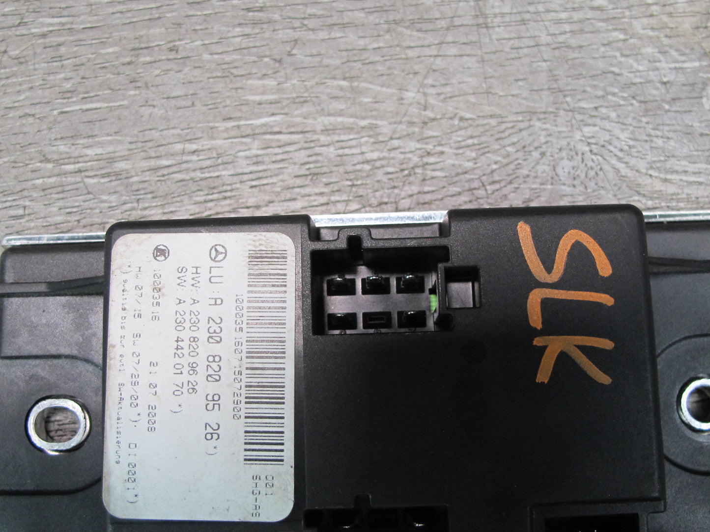 09-12 Mercedes R230 Sl-class Seat Airscarf Control Module Unit 2308209526 OEM