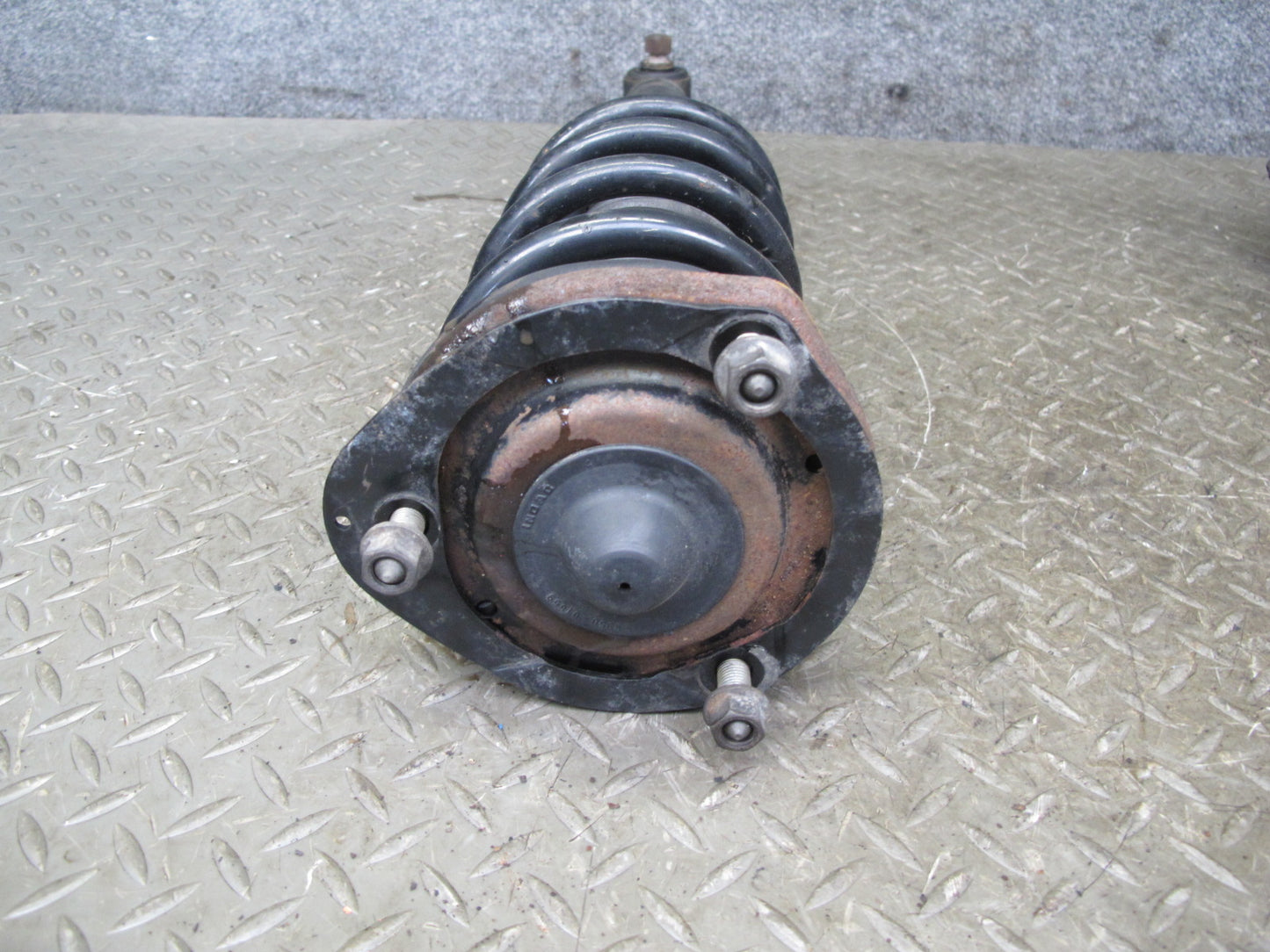 94-96 Lexus UZZ30L SC400 Set of 2 Front Left & Right Strut Shock Absorber OEM