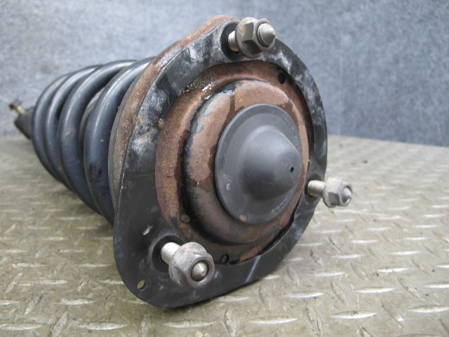 94-96 Lexus UZZ30L SC400 Set of 2 Front Left & Right Strut Shock Absorber OEM