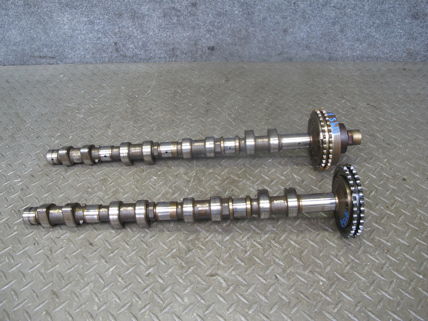 96-99 Mercedes W140 S500 5.0L 119.980 Right Intake & Exhaust Camshaft Set OEM
