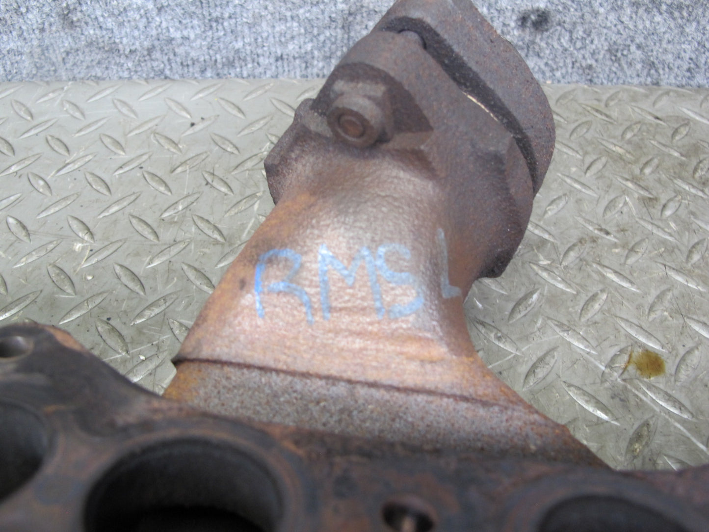94-99 Mercedes W140 S500 Left Exhaust Manifold OEM