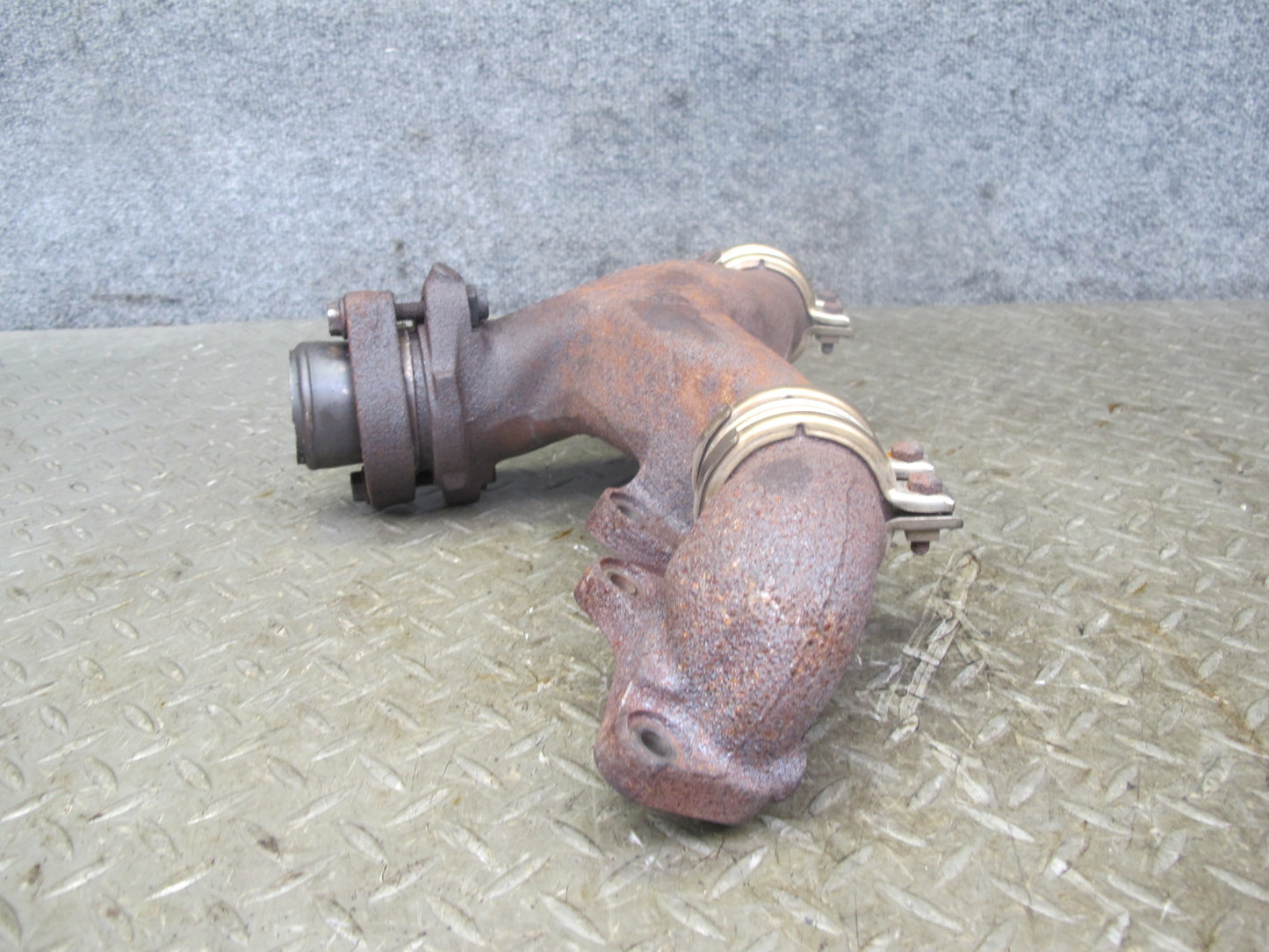 94-99 Mercedes W140 S500 Left Exhaust Manifold OEM