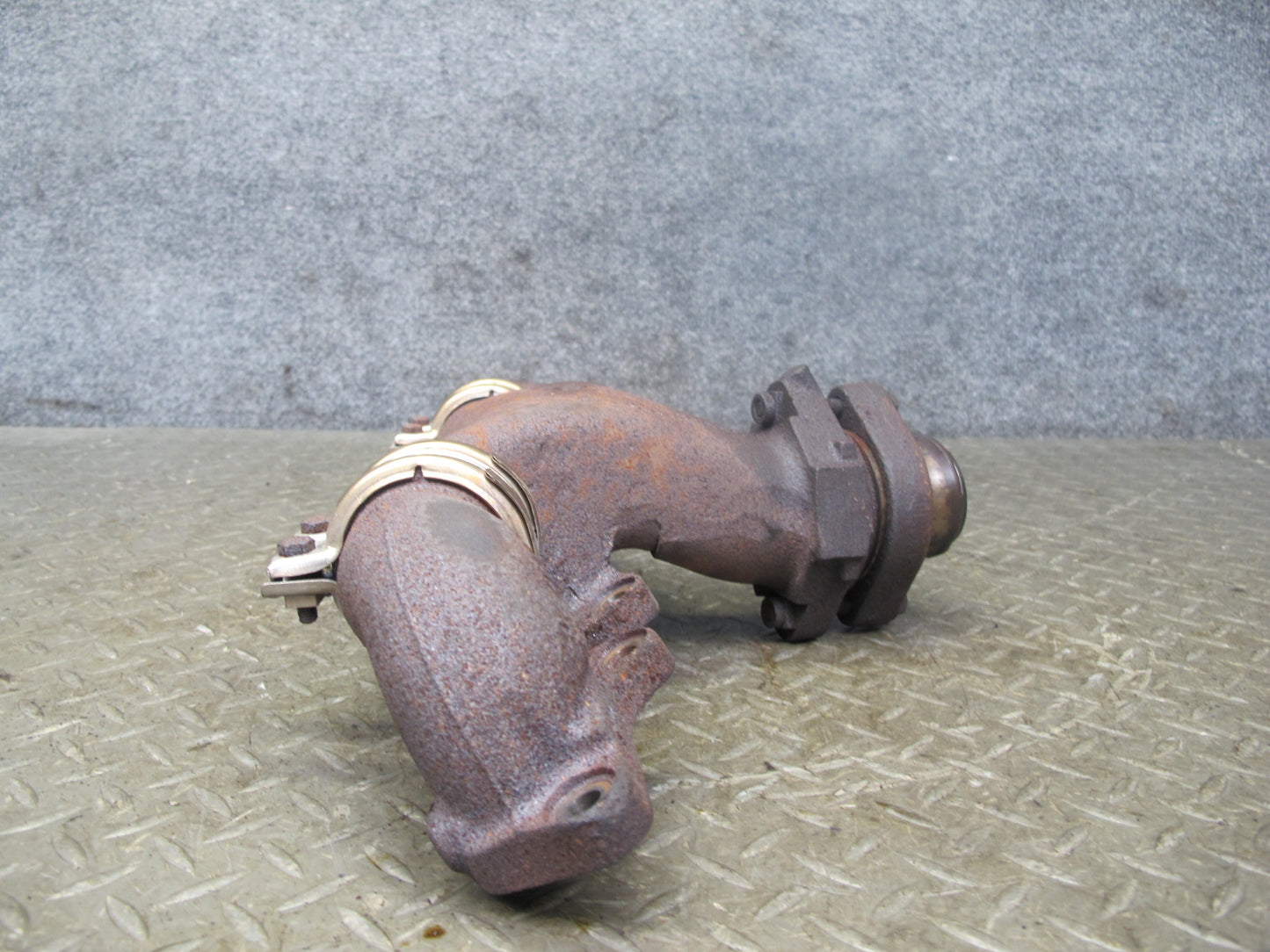 94-99 Mercedes W140 S500 Left Exhaust Manifold OEM