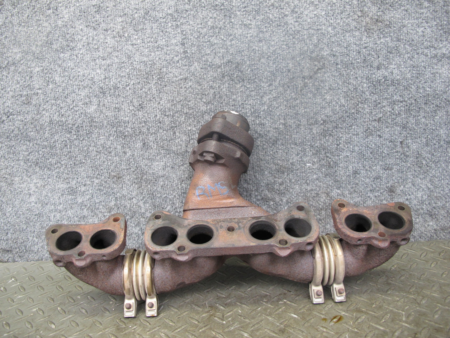 94-99 Mercedes W140 S500 Left Exhaust Manifold OEM
