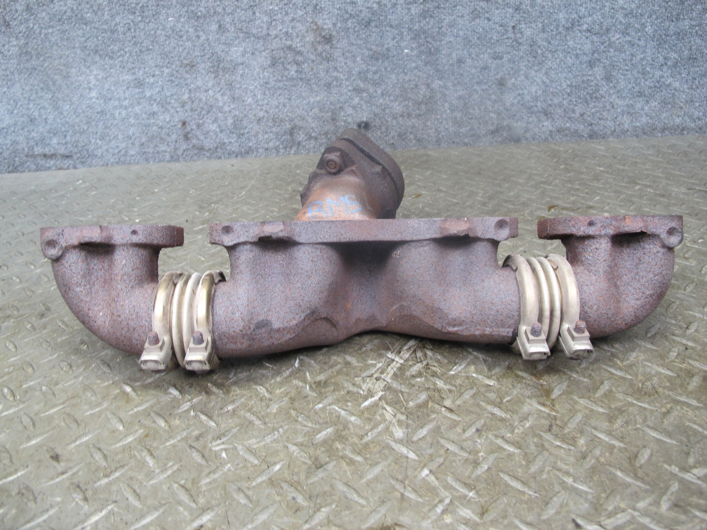 94-99 Mercedes W140 S500 Left Exhaust Manifold OEM