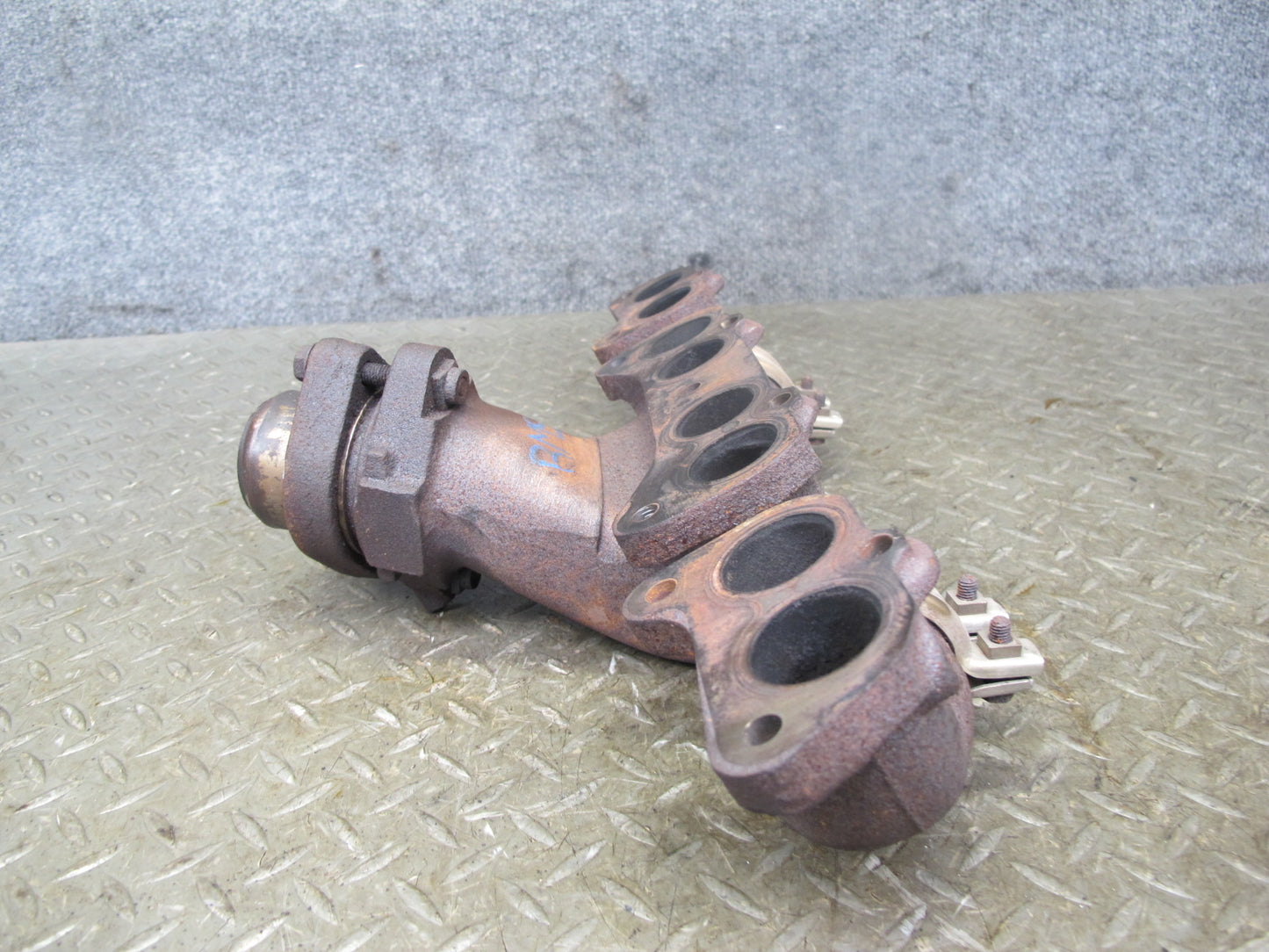 94-99 Mercedes W140 S500 Left Exhaust Manifold OEM