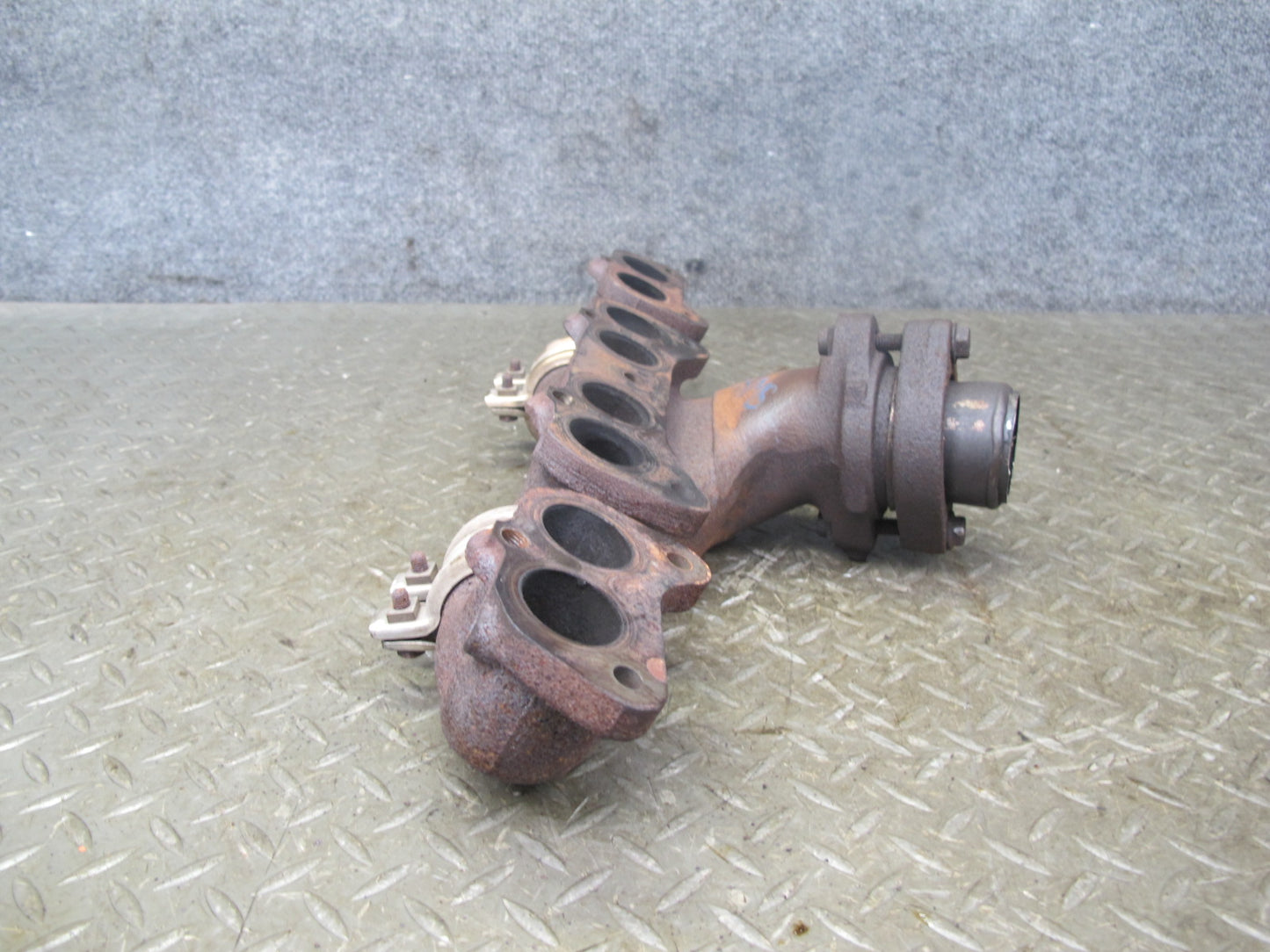 94-99 Mercedes W140 S500 Left Exhaust Manifold OEM