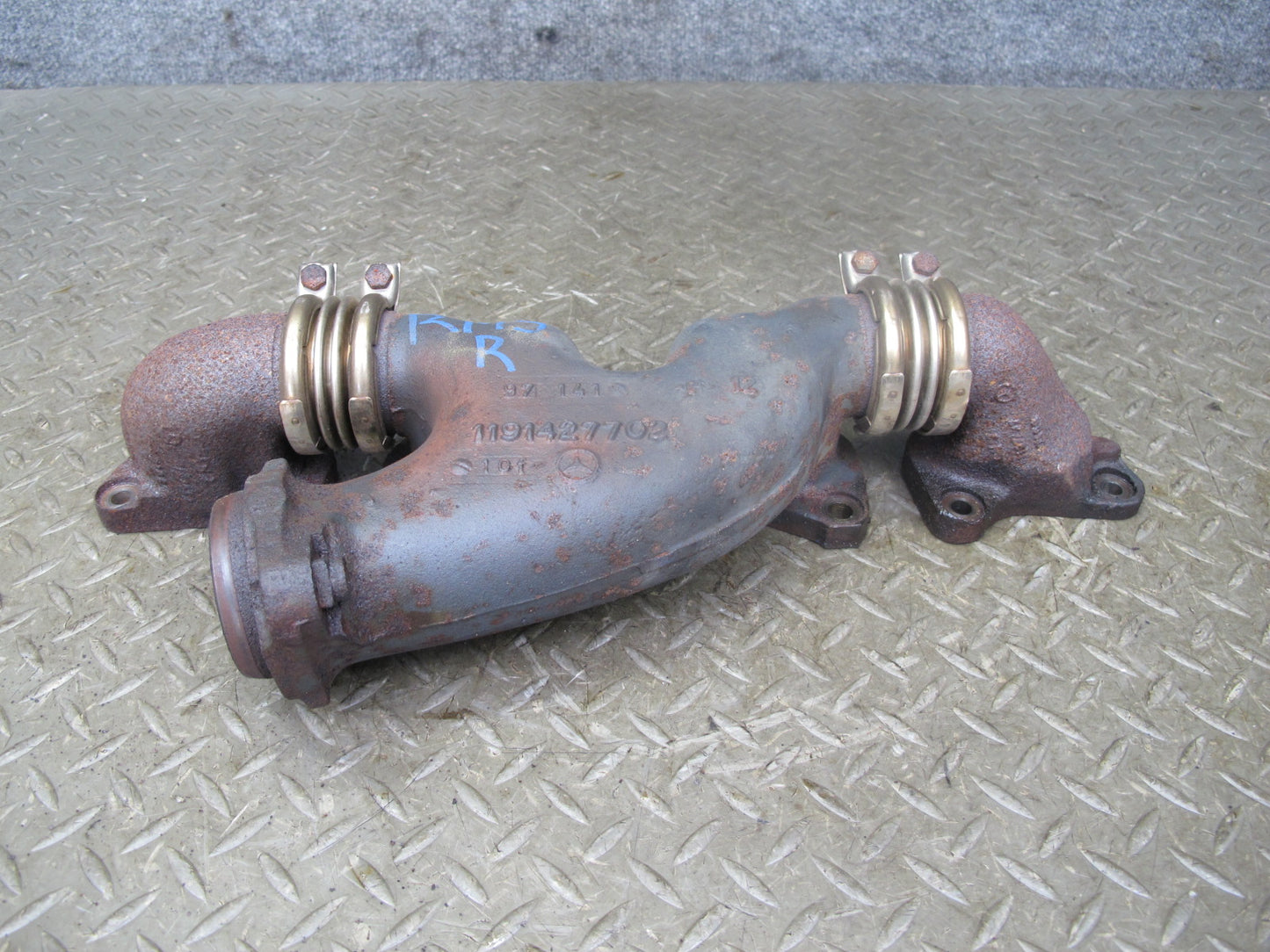 94-99 Mercedes W140 S500 Right Exhaust Manifold 1191427702 OEM