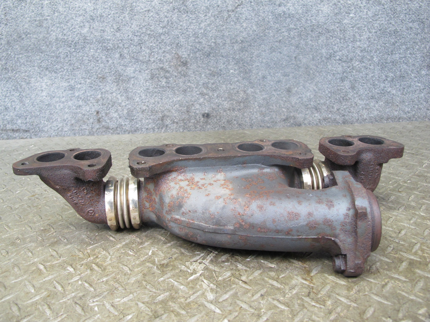 94-99 Mercedes W140 S500 Right Exhaust Manifold 1191427702 OEM