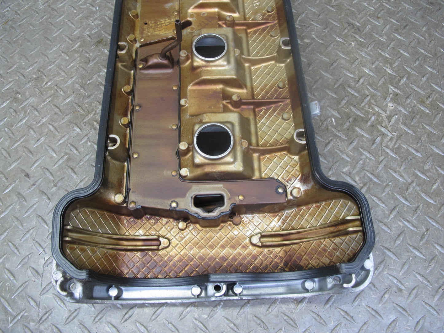 97-99 Mercedes W140 S500 Engine Left Cylinder Head Valve Cover OEM
